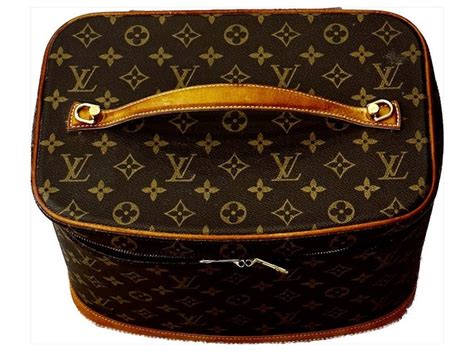 louis vuitton kist kopen|Louis Vuitton clothing.